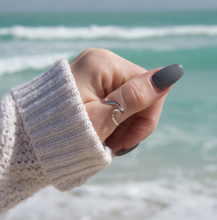 Load image into Gallery viewer, AZ - Wave Ring