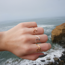 Load image into Gallery viewer, AZ - Wave Ring